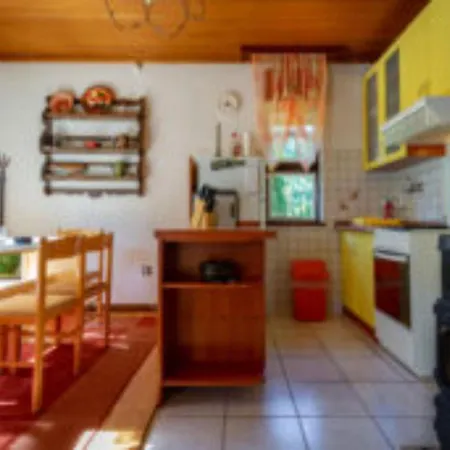 House Bri Ki - One Bedroom House With Terrace Dom wakacyjny *