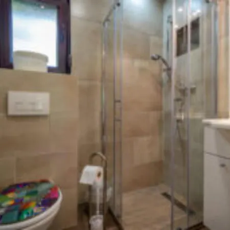 House Bri Ki - One Bedroom House With Terrace 度假居